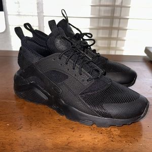 BIG KIDS/WOMENS NIKE HURRACHE